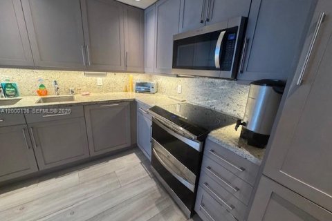 Copropriété à vendre à Miami Beach, Floride: 2 chambres, 132.85 m2 № 2066885 - photo 22