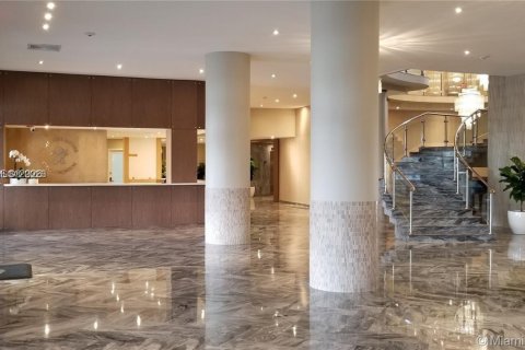 Copropriété à vendre à Miami Beach, Floride: 2 chambres, 132.85 m2 № 2066885 - photo 13