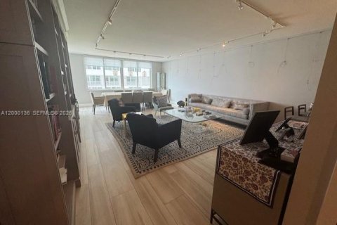 Copropriété à vendre à Miami Beach, Floride: 2 chambres, 132.85 m2 № 2066885 - photo 27