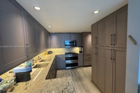 Copropriété à vendre à Miami Beach, Floride: 2 chambres, 132.85 m2 № 2066885 - photo 23