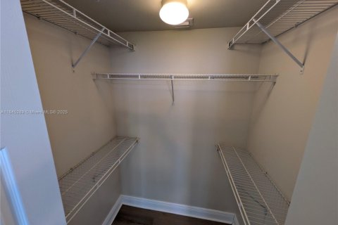Copropriété à louer à Miami, Floride: 2 chambres, 111.67 m2 № 1840987 - photo 12