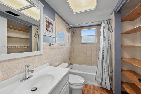 House in Fort Myers, Florida 2 bedrooms № 2057291 - photo 10