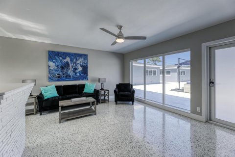 Propiedad comercial en venta en Wilton Manors, Florida, 174.28 m2 № 2260768 - foto 5