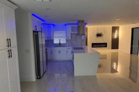 Villa ou maison à vendre à Orlando, Floride: 5 chambres, 168.99 m2 № 2275468 - photo 5