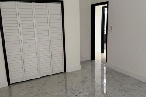 Villa ou maison à vendre à Orlando, Floride: 5 chambres, 168.99 m2 № 2275468 - photo 24