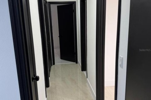 Villa ou maison à vendre à Orlando, Floride: 5 chambres, 168.99 m2 № 2275468 - photo 27