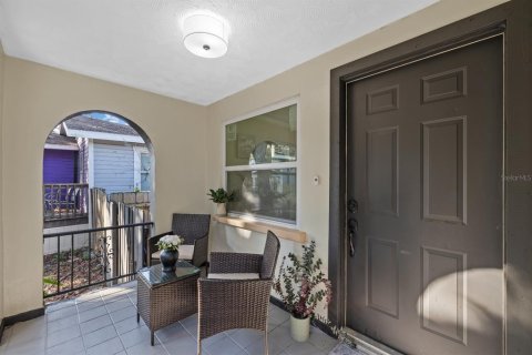 Casa en venta en Tampa, Florida, 3 dormitorios, 65.31 m2 № 1851805 - foto 2