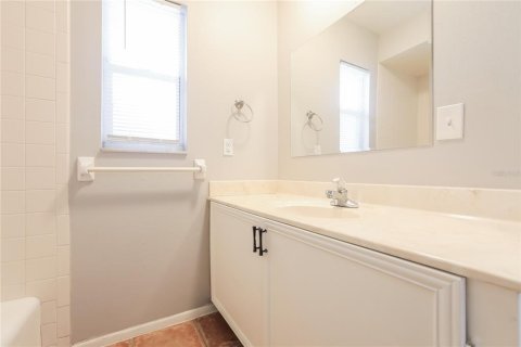House in Sarasota, Florida 3 bedrooms, 143.81 sq.m. № 1832219 - photo 11