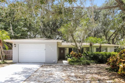 House in Sarasota, Florida 3 bedrooms, 143.81 sq.m. № 1832219 - photo 1