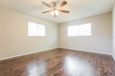 House in Sarasota, Florida 3 bedrooms, 143.81 sq.m. № 1832219 - photo 9