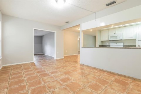 House in Sarasota, Florida 3 bedrooms, 143.81 sq.m. № 1832219 - photo 5