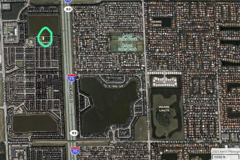 Adosado en venta en Hialeah, Florida, 3 dormitorios, 138.05 m2 № 2029350 - foto 7