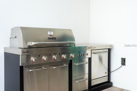 Casa en alquiler en Davenport, Florida, 5 dormitorios, 214.6 m2 № 1825192 - foto 5