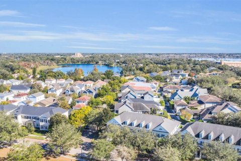 Touwnhouse à louer à Orlando, Floride: 3 chambres, 185.34 m2 № 2418439 - photo 6