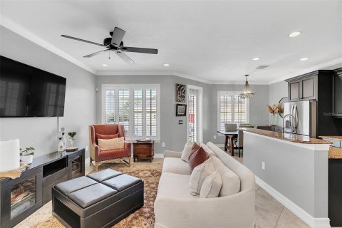 Touwnhouse à louer à Orlando, Floride: 3 chambres, 185.34 m2 № 2418439 - photo 16
