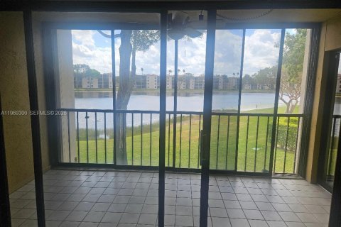 Condominio en venta en Delray Beach, Florida, 2 dormitorios, 135.64 m2 № 2030178 - foto 15