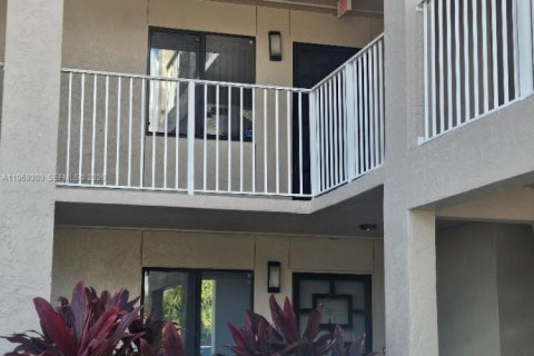 Condominio en venta en Delray Beach, Florida, 2 dormitorios, 135.64 m2 № 2030178 - foto 2