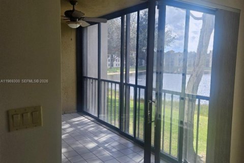 Condominio en venta en Delray Beach, Florida, 2 dormitorios, 135.64 m2 № 2030178 - foto 16