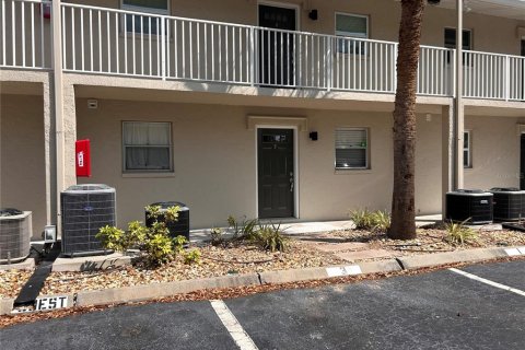 Condominio en venta en Sarasota, Florida, 1 dormitorio, 74.32 m2 № 2114542 - foto 2