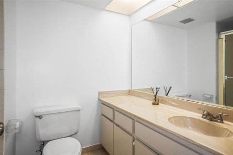 Condominio en venta en Largo, Florida, 2 dormitorios, 134.71 m2 № 2096977 - foto 20