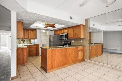 Condominio en venta en Largo, Florida, 2 dormitorios, 134.71 m2 № 2096977 - foto 10