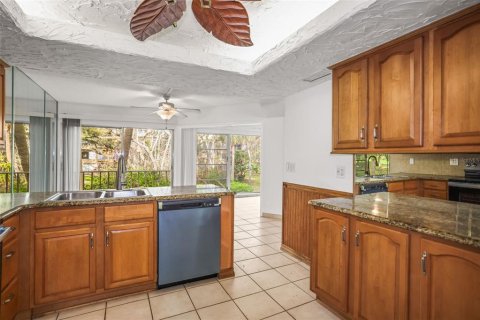 Condominio en venta en Largo, Florida, 2 dormitorios, 134.71 m2 № 2096977 - foto 8