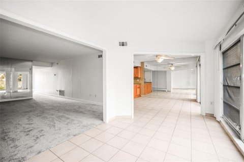 Condominio en venta en Largo, Florida, 2 dormitorios, 134.71 m2 № 2096977 - foto 13