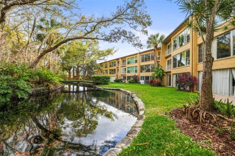Condominio en venta en Largo, Florida, 2 dormitorios, 134.71 m2 № 2096977 - foto 24