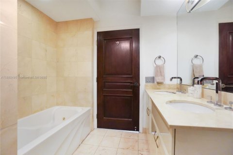 Copropriété à louer à Miami Beach, Floride: 1 chambre, 75.07 m2 № 1945643 - photo 14