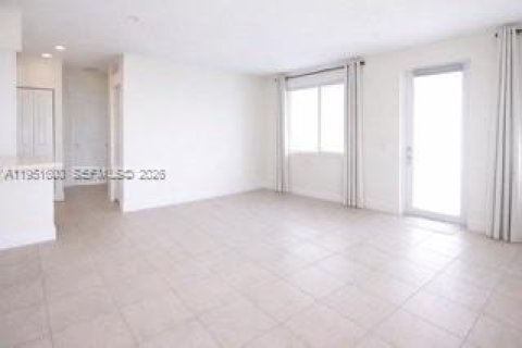 Copropriété à vendre à Doral, Floride: 3 chambres, 102.38 m2 № 2006197 - photo 3