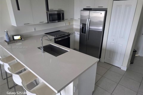 Copropriété à vendre à Doral, Floride: 3 chambres, 102.38 m2 № 2006197 - photo 13