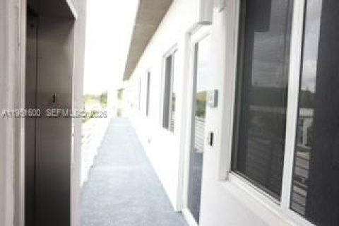 Copropriété à vendre à Doral, Floride: 3 chambres, 102.38 m2 № 2006197 - photo 12