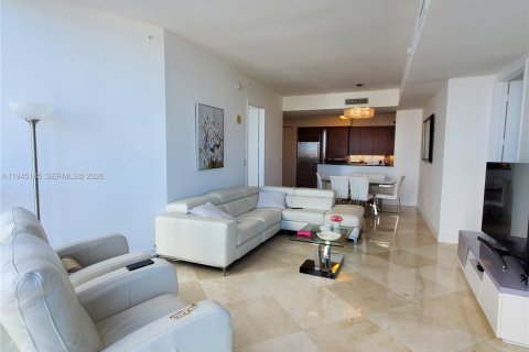 Condo in Sunny Isles Beach, Florida, 2 bedrooms  № 2003430 - photo 2