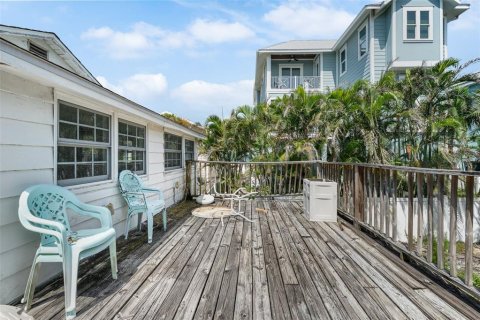 House in Bradenton Beach, Florida 2 bedrooms, 107.77 sq.m. № 1826765 - photo 10