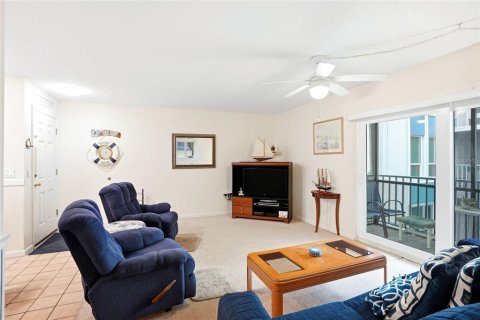 Copropriété à vendre à Madeira Beach, Floride: 2 chambres, 85.01 m2 № 2102549 - photo 7