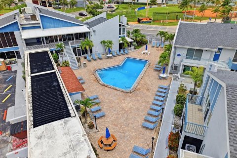 Copropriété à vendre à Madeira Beach, Floride: 2 chambres, 85.01 m2 № 2102549 - photo 27