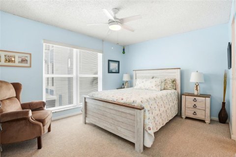 Copropriété à vendre à Madeira Beach, Floride: 2 chambres, 85.01 m2 № 2102549 - photo 16