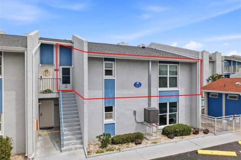 Copropriété à vendre à Madeira Beach, Floride: 2 chambres, 85.01 m2 № 2102549 - photo 3