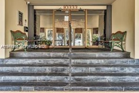 Купить таунхаус в Майами, Флорида 3 спальни, 159.42м2, № 2036206 - фото 30