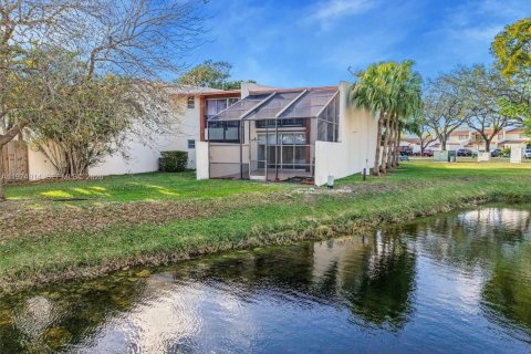 Купить таунхаус в Майами, Флорида 3 спальни, 159.42м2, № 2036206 - фото 22