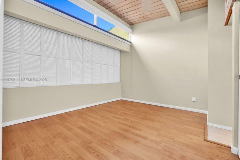 Купить таунхаус в Майами, Флорида 3 спальни, 159.42м2, № 2036206 - фото 12