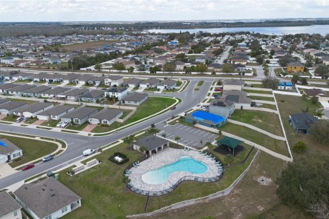 Casa en venta en Winter Haven, Florida, 4 dormitorios, 219.62 m2 № 1542480 - foto 13
