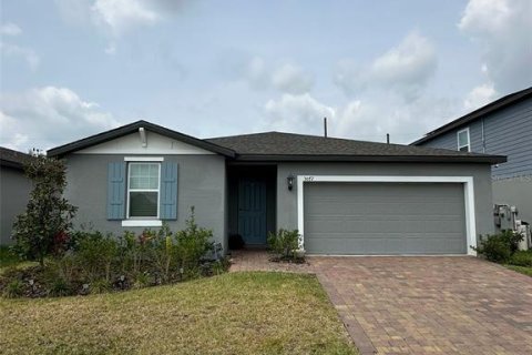 House in Haines City, Florida 4 bedrooms, 183.76 sq.m. № 1545306 - photo 1