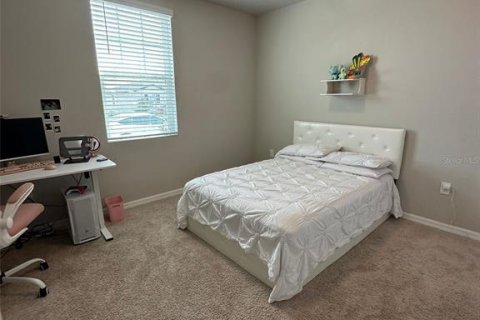 House in Haines City, Florida 4 bedrooms, 183.76 sq.m. № 1545306 - photo 8