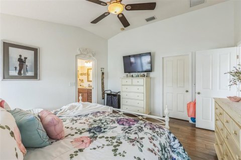 House in Wesley Chapel, Florida 4 bedrooms, 202.99 sq.m. № 1782547 - photo 23