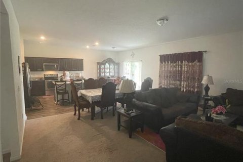 House in Groveland, Florida 4 bedrooms, 185.71 sq.m. № 1562798 - photo 8