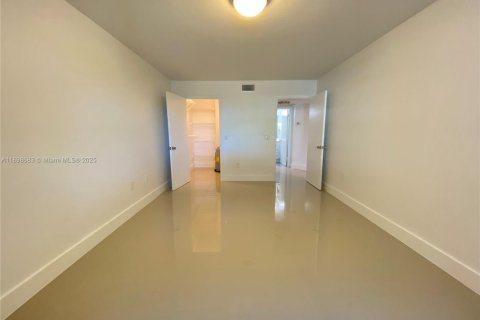 Condominio en alquiler en Doral, Florida, 1 dormitorio, 75.25 m2 № 1954677 - foto 19