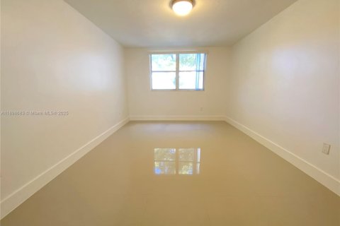 Condominio en alquiler en Doral, Florida, 1 dormitorio, 75.25 m2 № 1954677 - foto 18