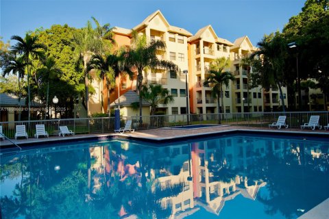 Condominio en alquiler en Doral, Florida, 1 dormitorio, 75.25 m2 № 1954677 - foto 1