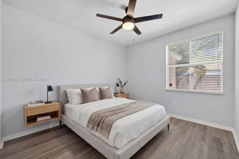 Townhouse in Homestead, Florida 3 bedrooms, 128.02 sq.m. № 2050102 - photo 12